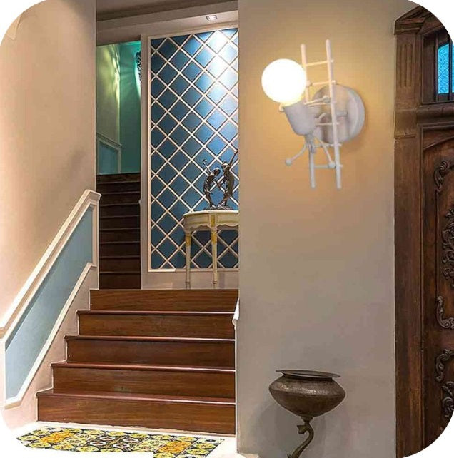 Applique da parete decorativa E27 Omino su scala - lampada in metallo