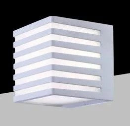 Applique LED quadrata 10W da esterno IP54 bianca CCT 3 in 1