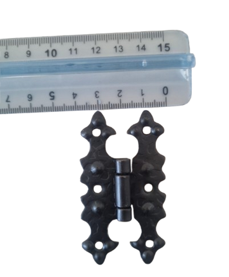 Cerniera rustica decorativa nera effetto ferro battuto per mobili e sportelli – A0158