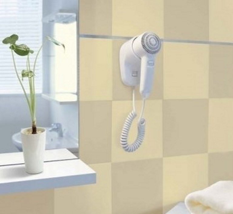Asciugacapelli a pistola da parete 1200W con pulsante sicurezza Hotel e B&B - immagine 7