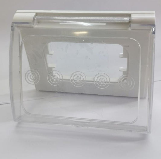 Custodia universale IP44 3 moduli con sportello per placca e frutti da incasso