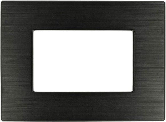 Placca Dynamic in tecnopolimero effetto metallo satinato compatibile con BTicino Matix - 3 Posti - Nero Satinato
