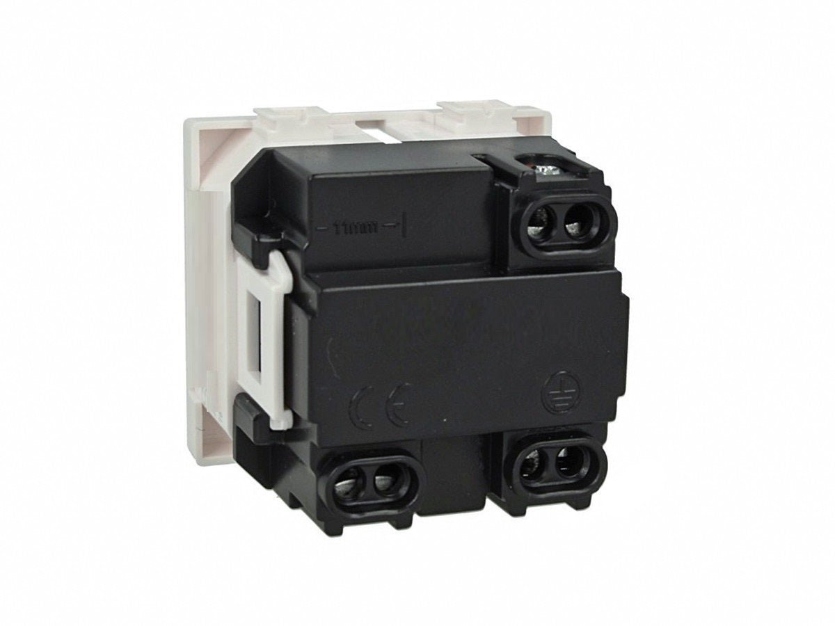 Presa Schuko 2P+T 16A compatibile con BTicino Matix - Modulo da incasso